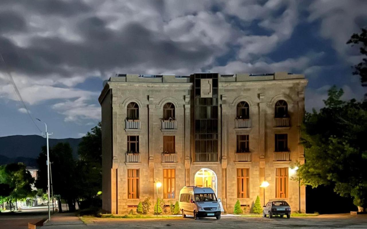 Arpa Hotel Yeghegnadzor Eksteriør billede