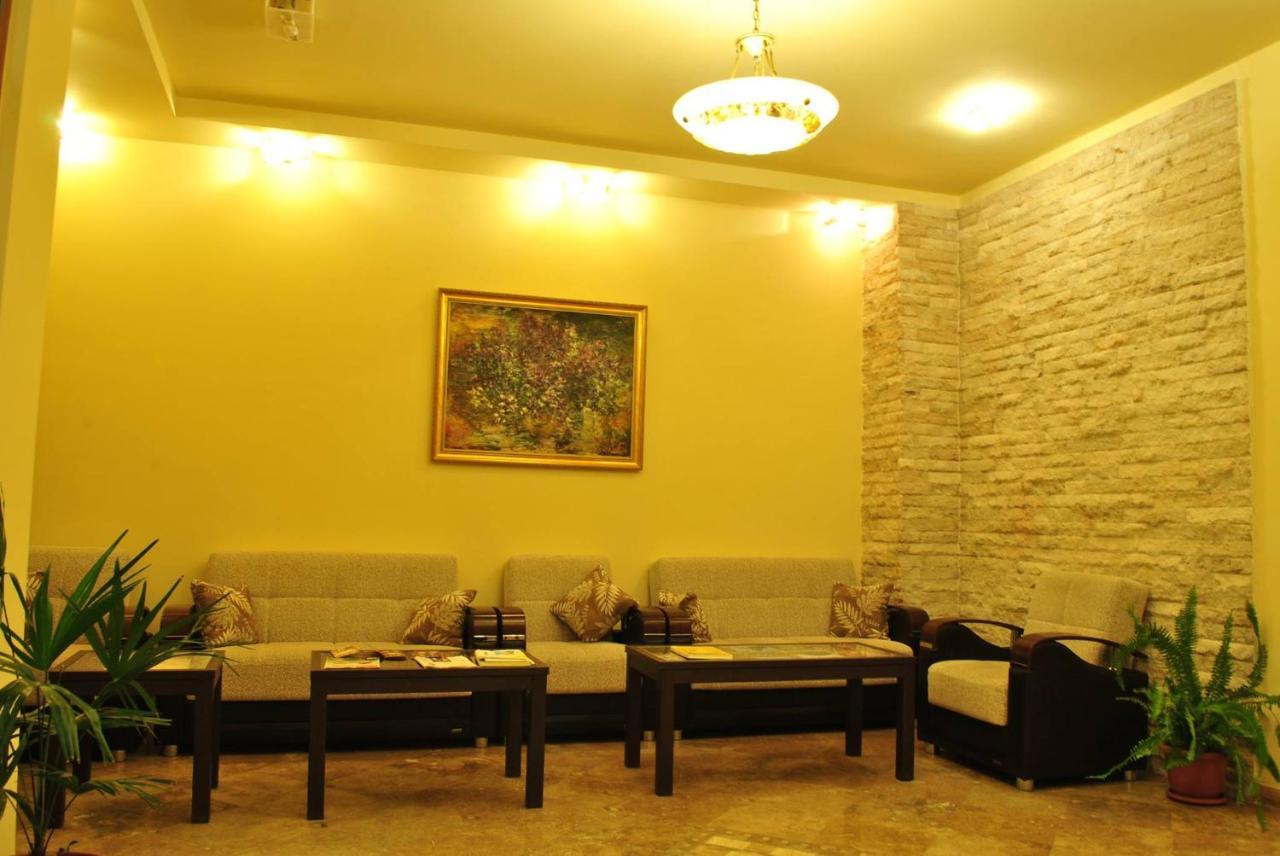 Arpa Hotel Yeghegnadzor Eksteriør billede