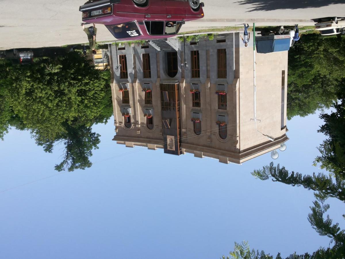 Arpa Hotel Yeghegnadzor Eksteriør billede