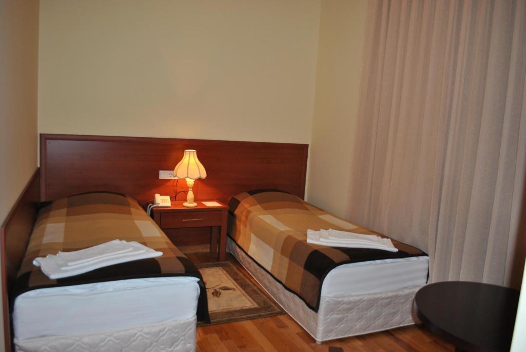Arpa Hotel Yeghegnadzor Eksteriør billede